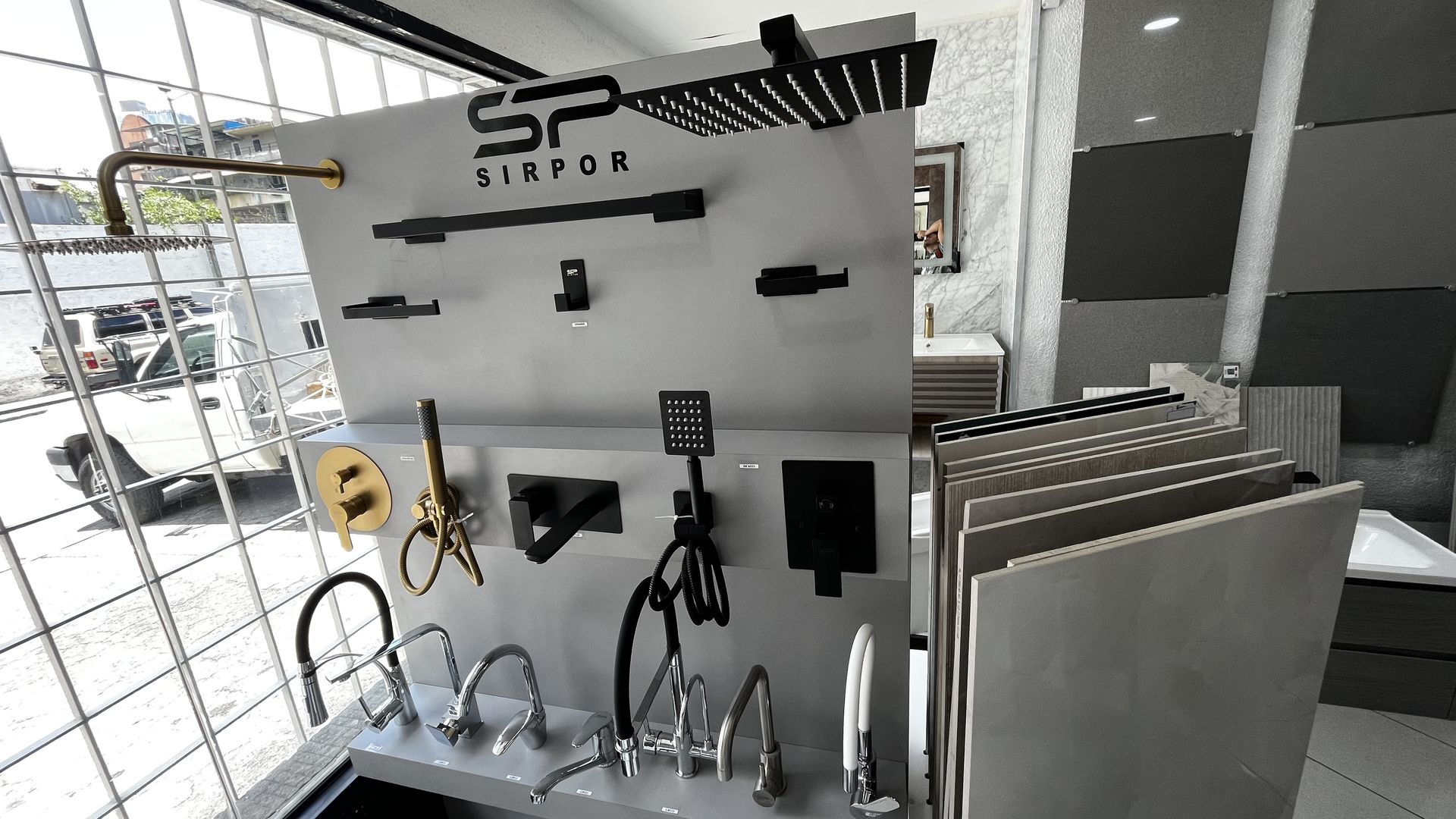 Duchas y accesorios de baño